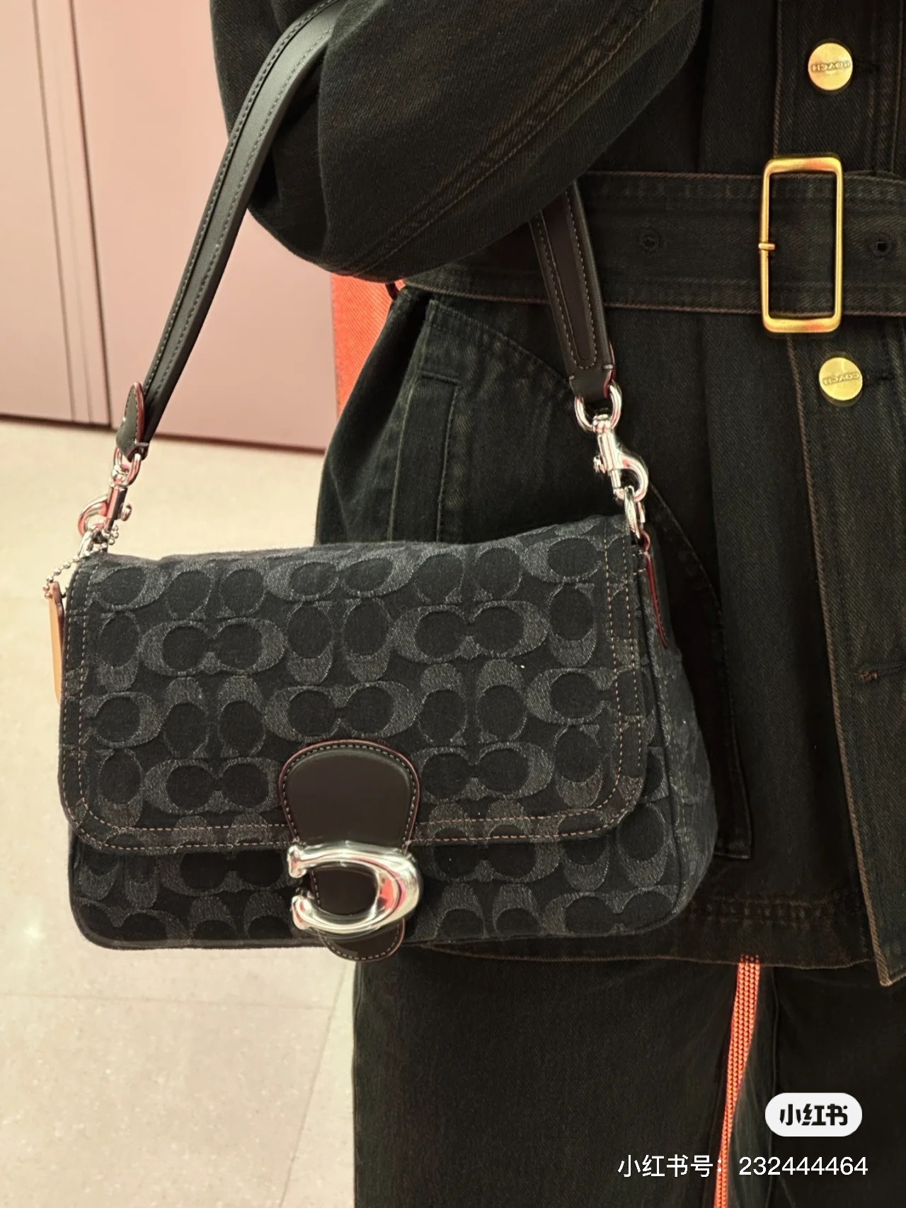 671AF1D8-D8BD-4D39-86B7-4388C0B6BB2F