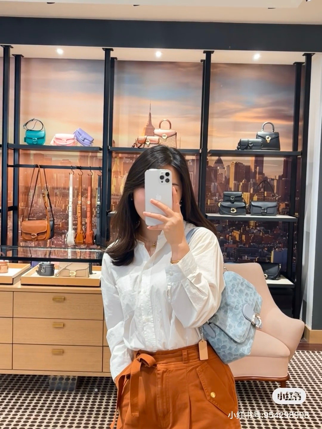 40B8111C-47ED-4261-8D67-F53D522D4EE4