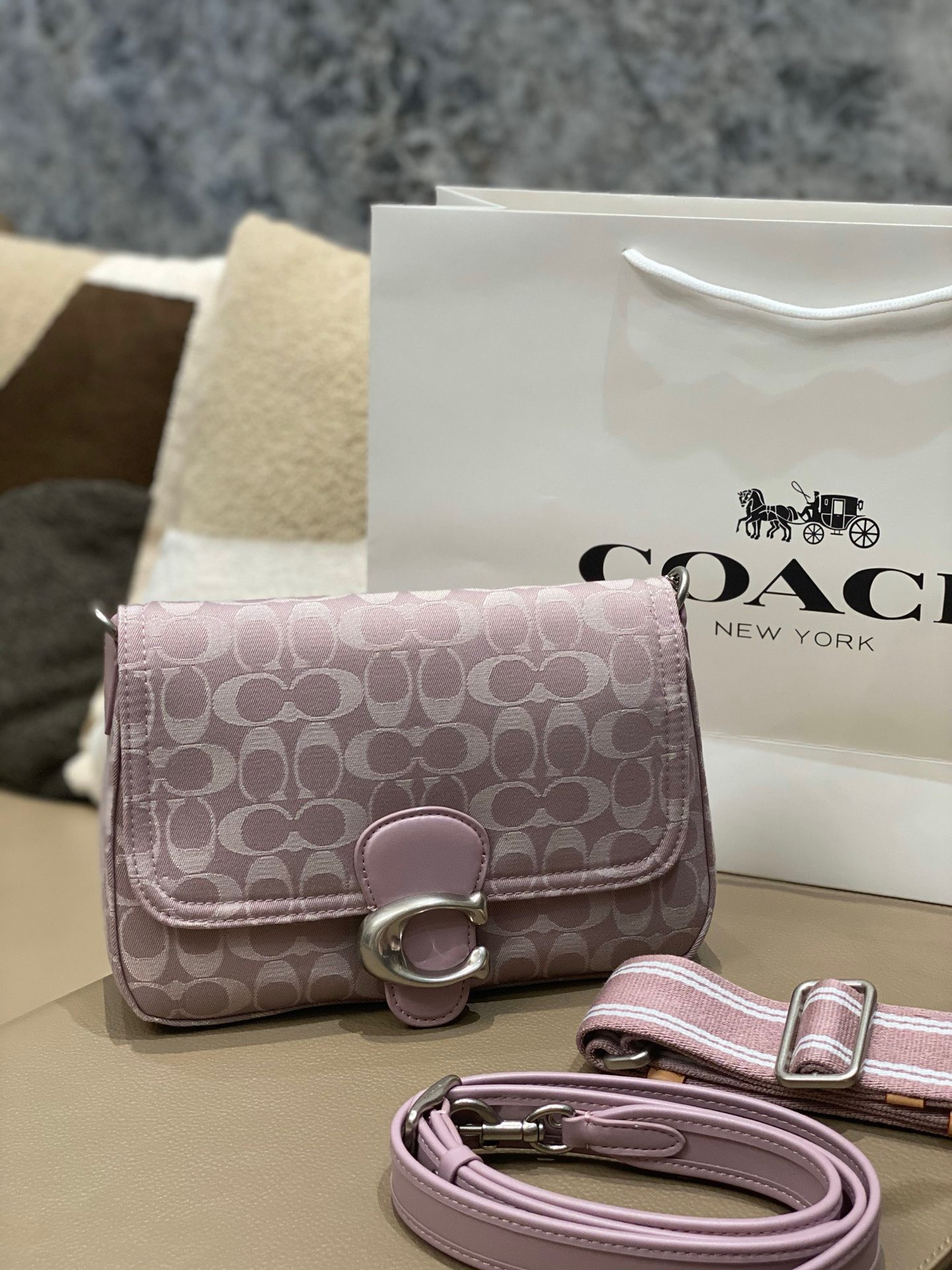 95951924-7D18-4881-A157-98E73C14F432