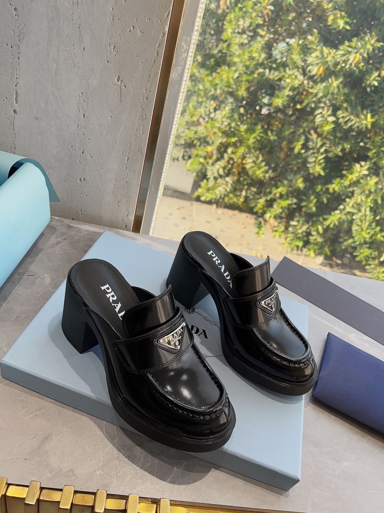 0D58D7EA-CFA8-4FE7-ACDE-A962DE4CF1B8