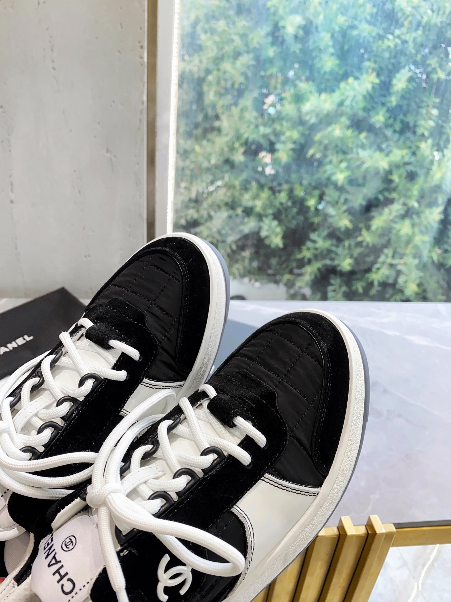 565B3746-033F-4475-B8D6-42FD01ABCD73