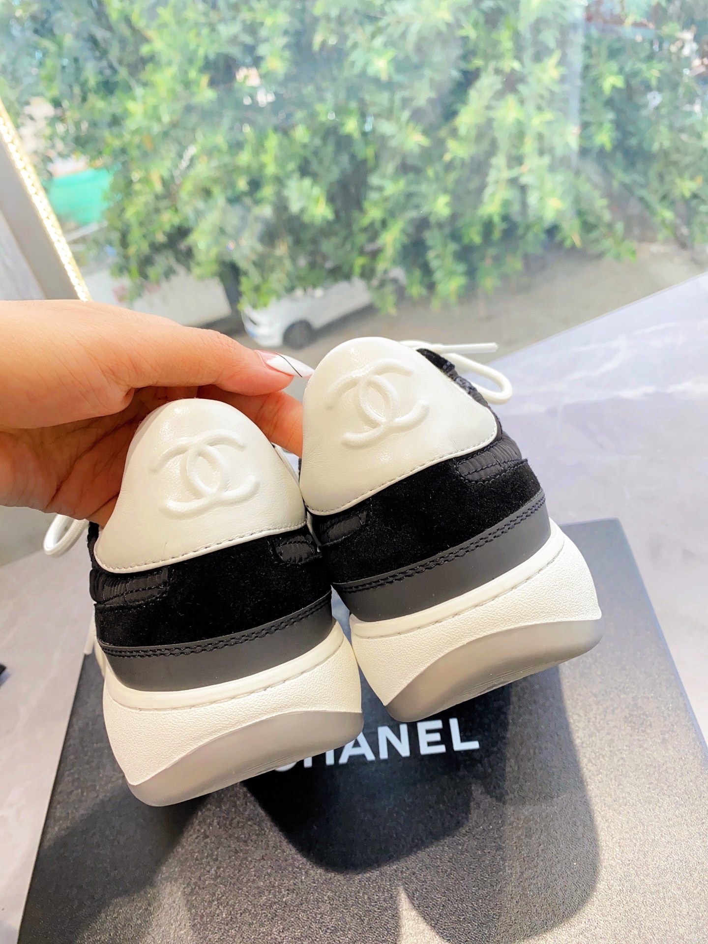 3E180BA9-5B7B-481C-A0EC-0E337DA09AA1