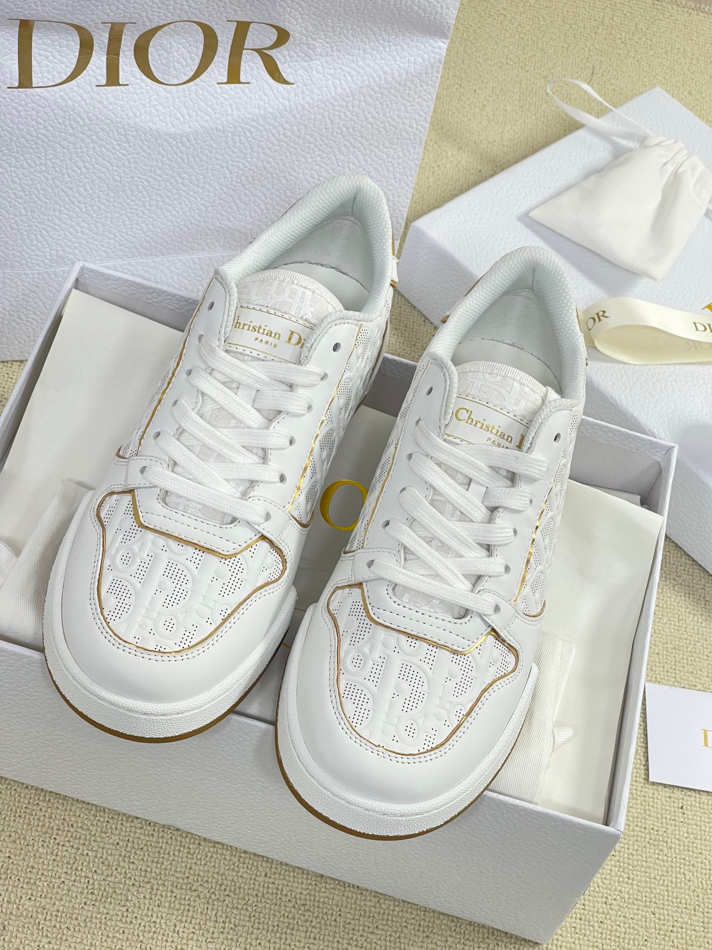 17FAE328-0223-4679-B0CF-79DFFC7EEBAA