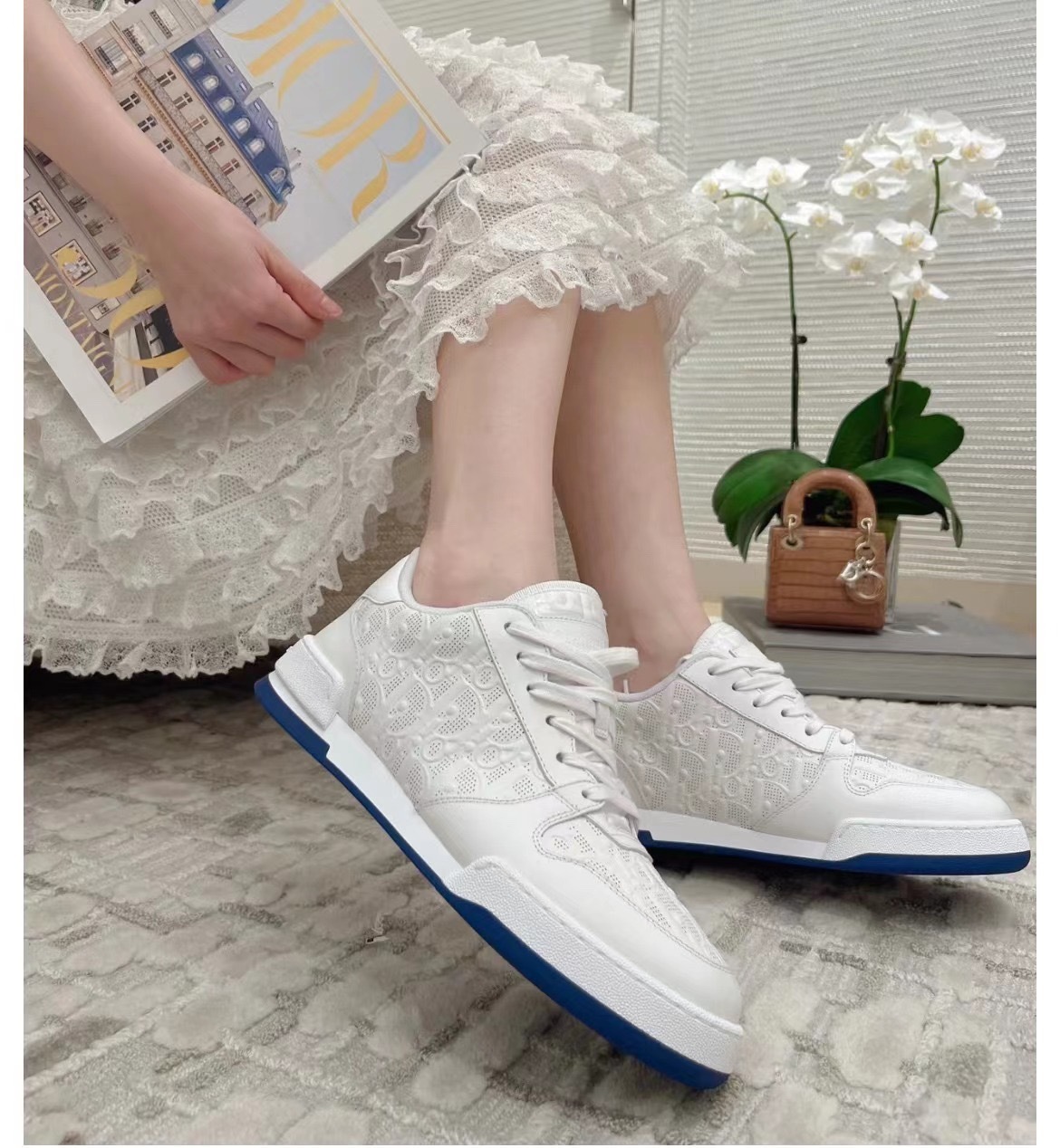 2D2F3268-A422-48ED-8143-60CB2E99C7DD