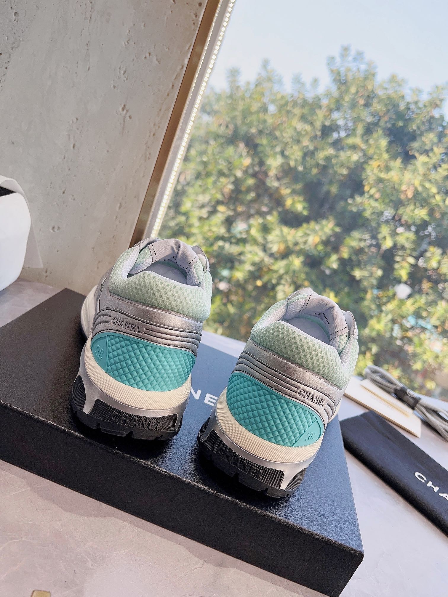 F720F1B6-DB7C-43EE-B2CE-70A63A7B41B9