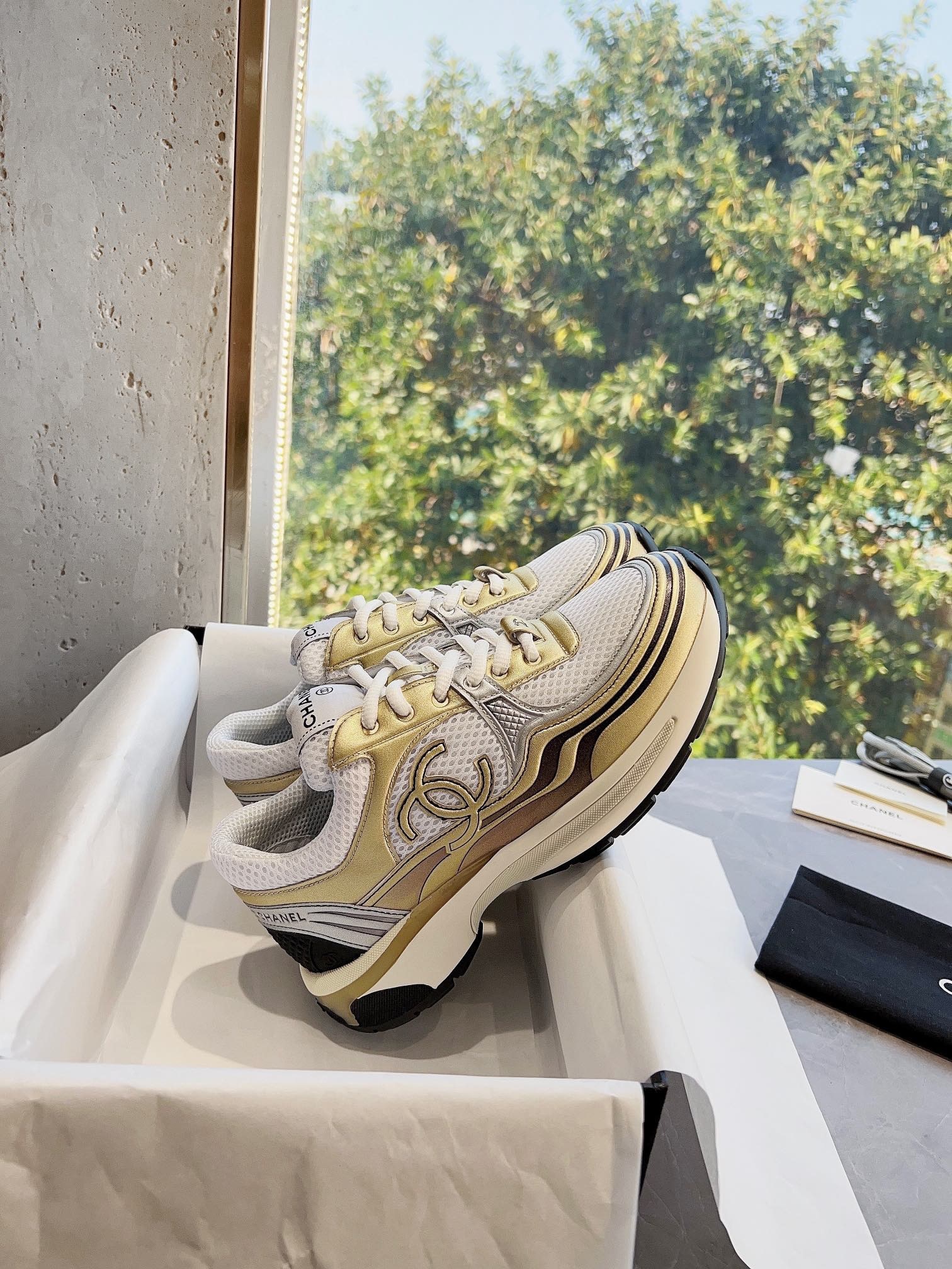 E62BFDDA-24AD-4EFC-87C3-809A4286E319