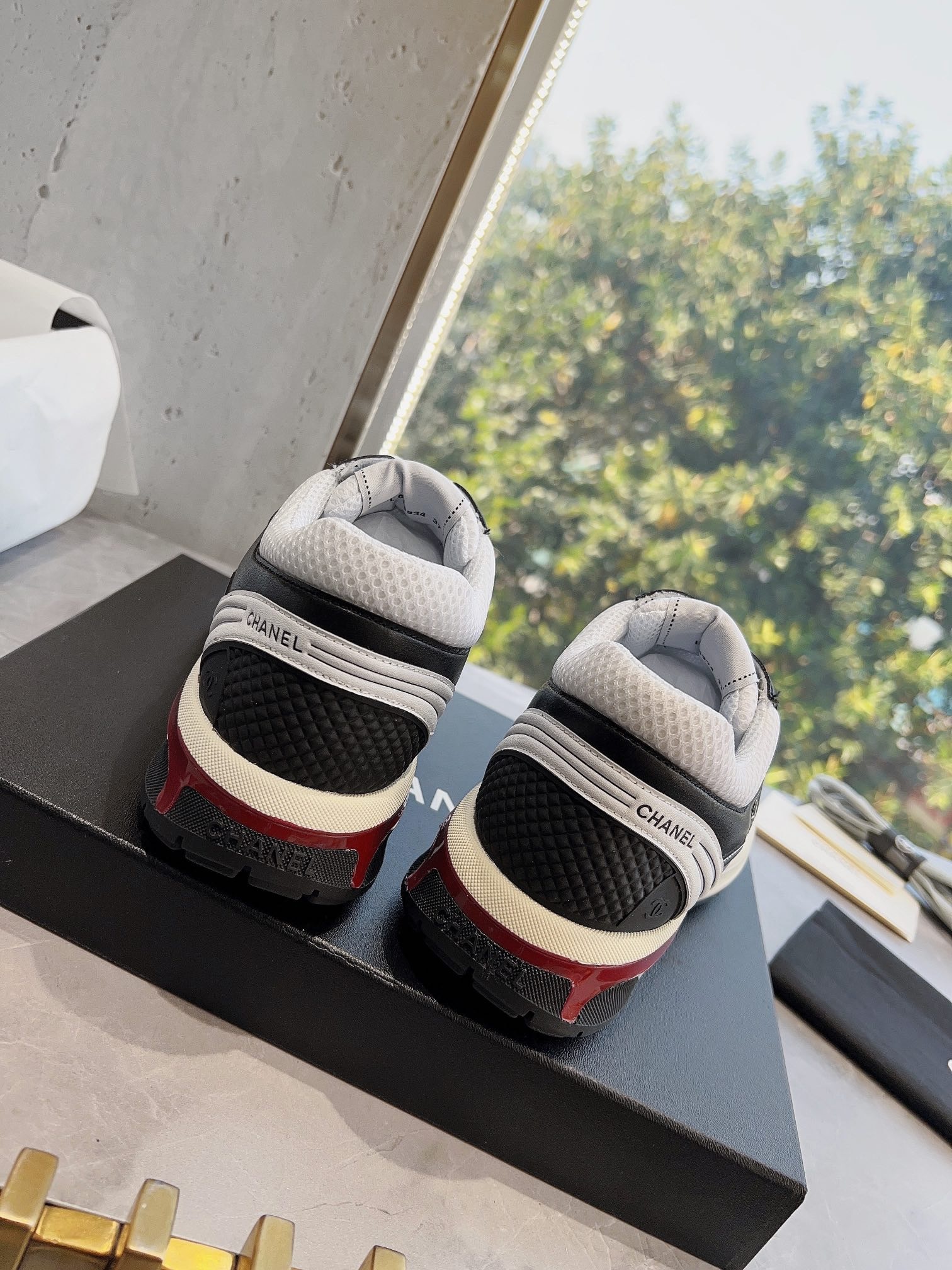 DE3097E6-EF55-4595-A5A4-40456704C0AE