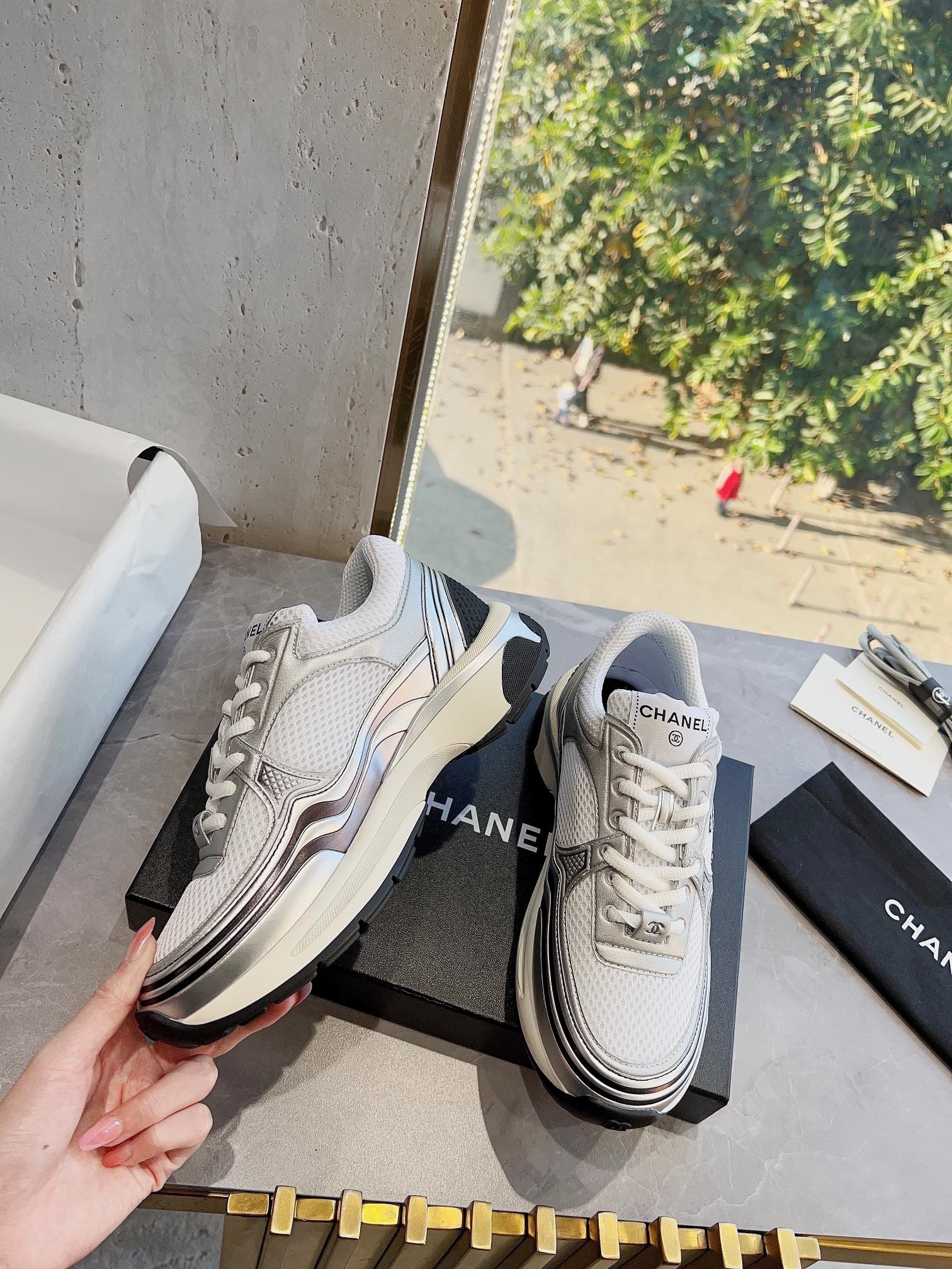 85417349-53FA-40C5-8621-9E6C46A39A41