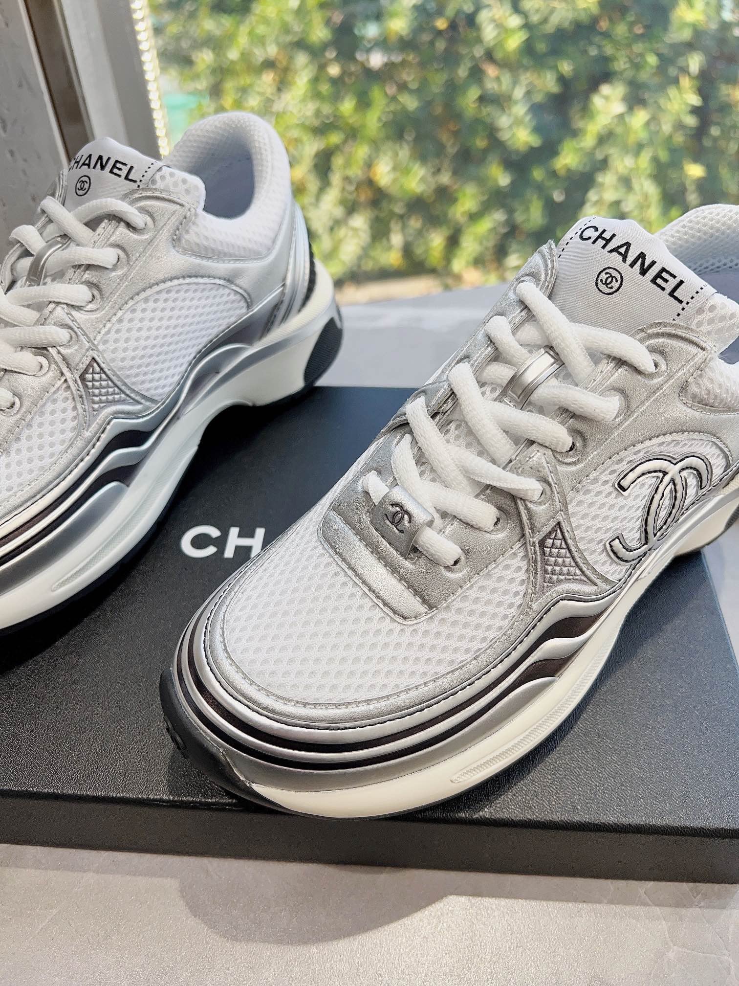 F8C3BA64-166C-4312-80E6-B70F2D189D46