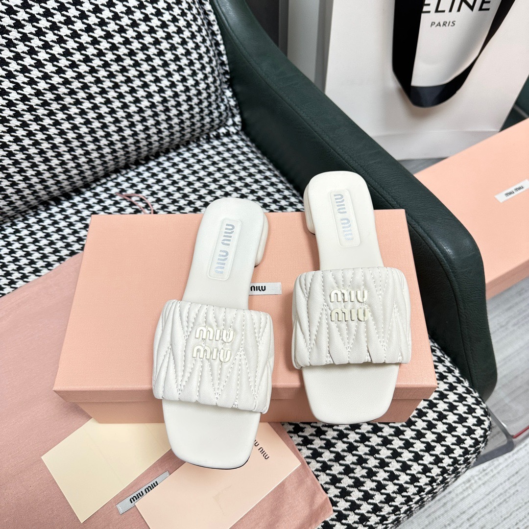 ADFD945C-C5B0-4107-9C74-8BE6BE9D02EF