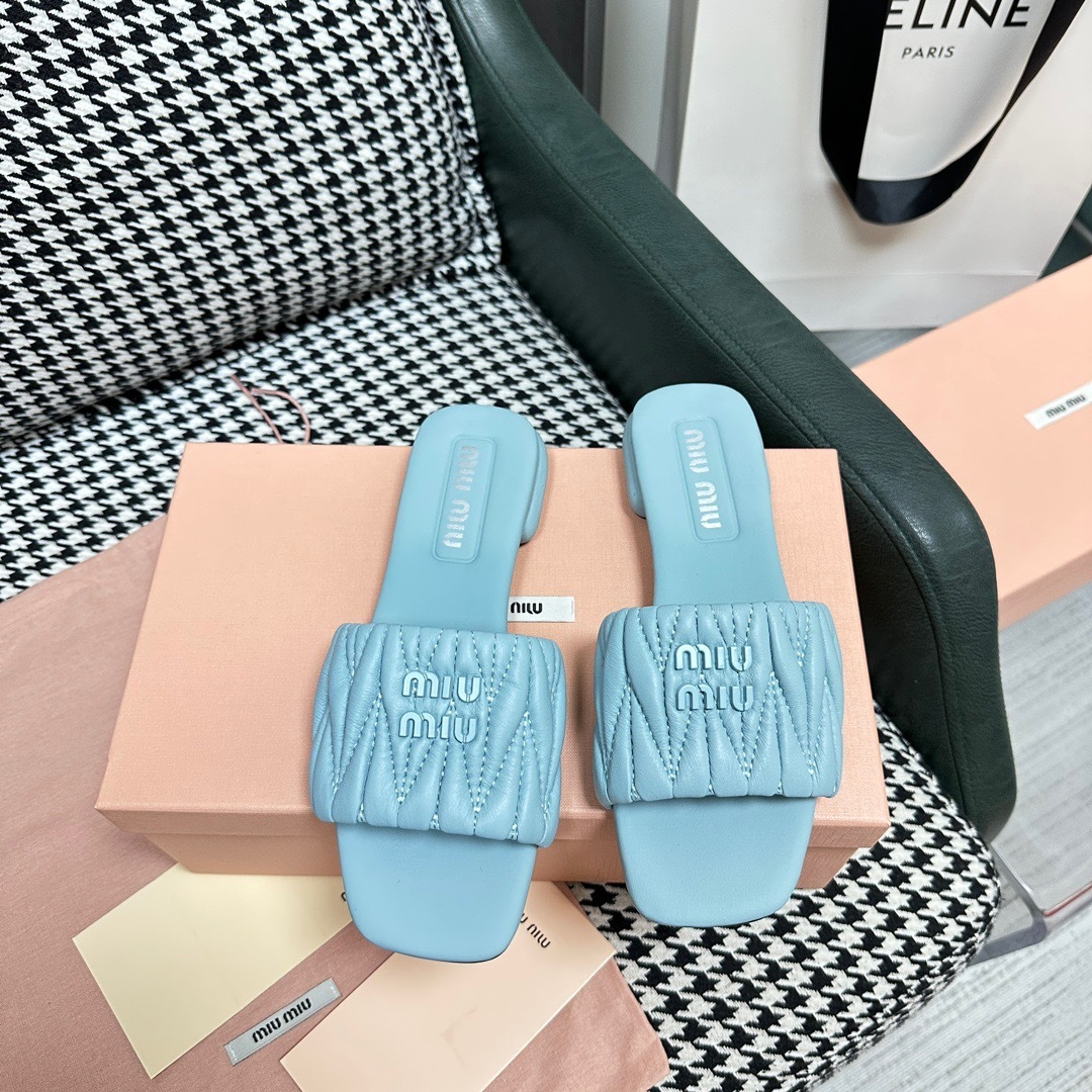 E5538FA7-B387-445F-B975-63144EBACF98