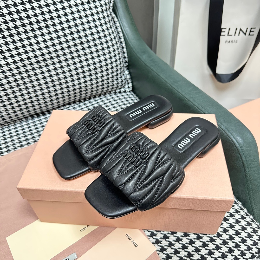 0EB4CFE2-2B50-40F6-A0E3-F15FA2F4F7AA