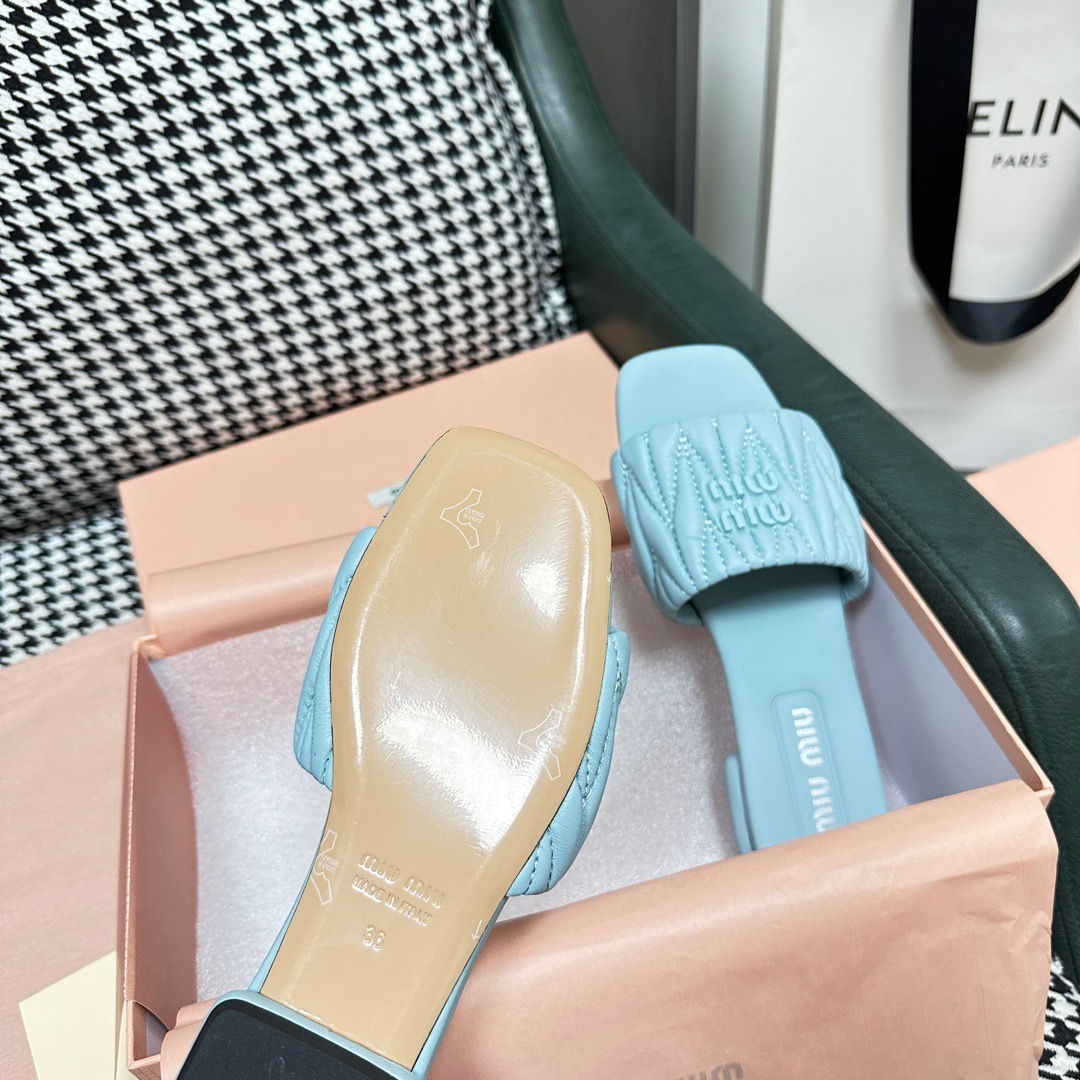 38C4B7B2-16C0-4449-8EBE-004688375224