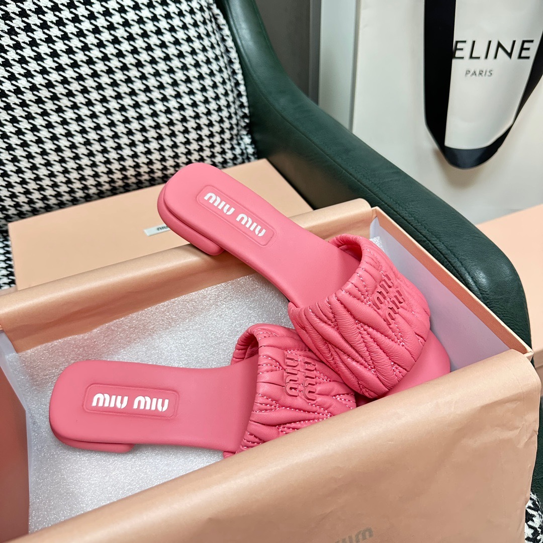 1A6FCC3D-62C5-422C-8D1C-BADA9005BB35