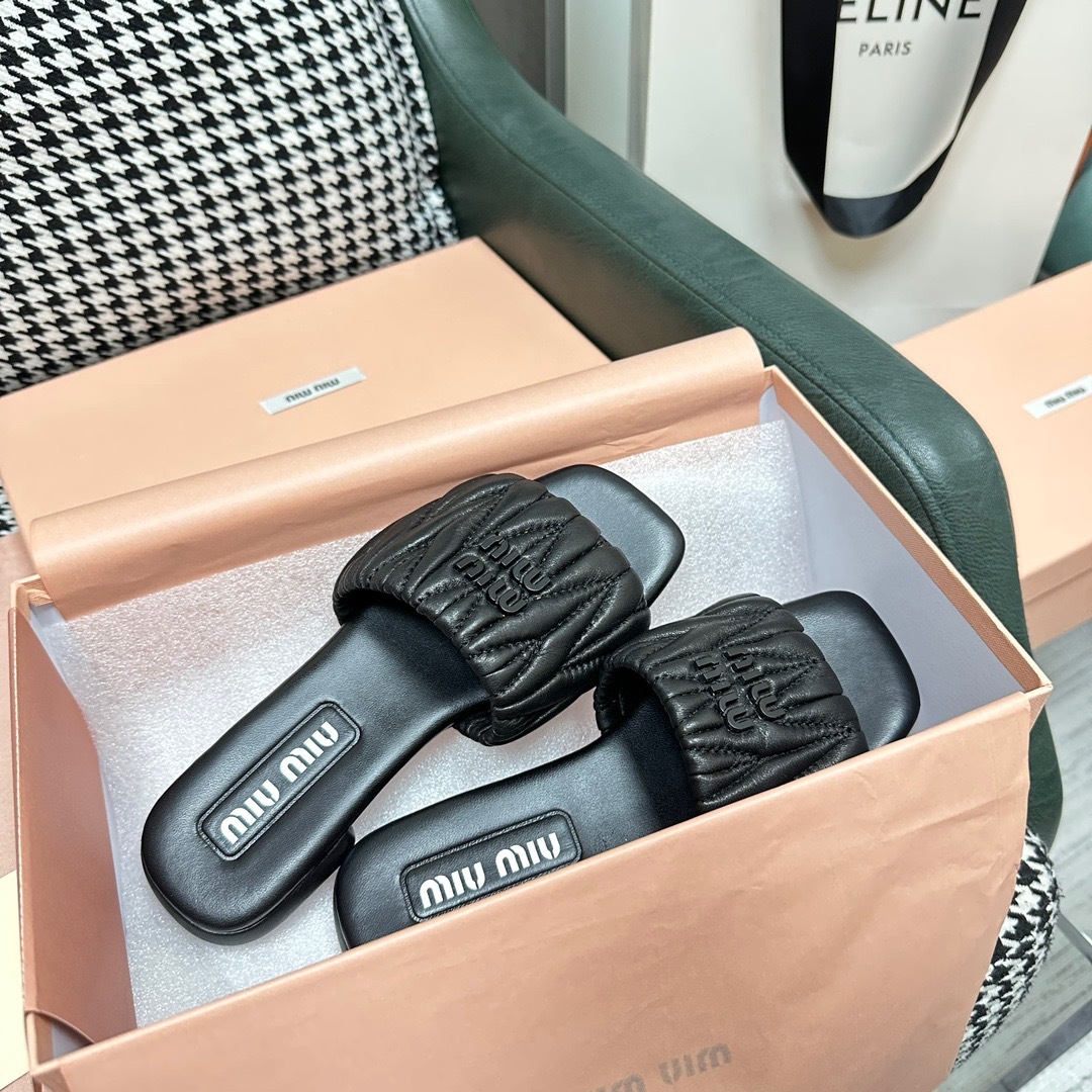 B619AFB9-2FE7-4790-9AE7-0CF716F47E8E