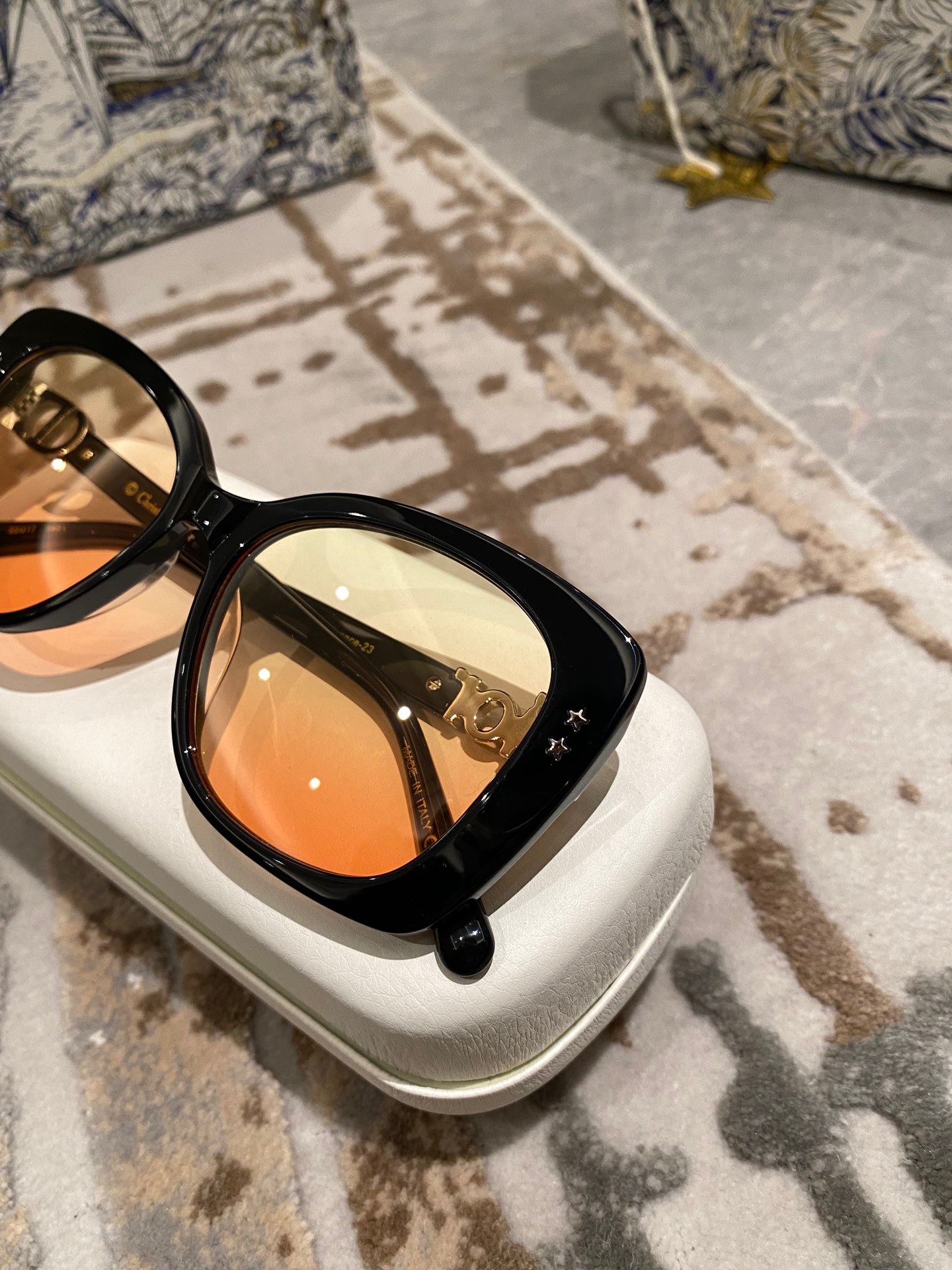 29BEC72F-4D0F-4BFC-91D0-88C167ECF917