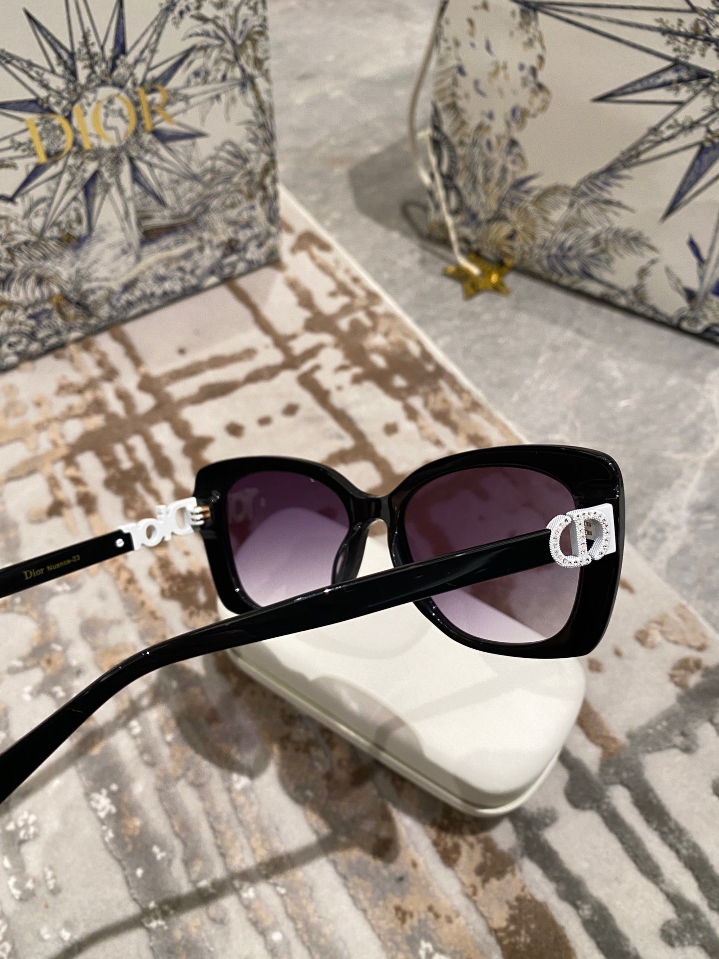 56453A36-1B9E-4E78-9489-5660E7AF5020