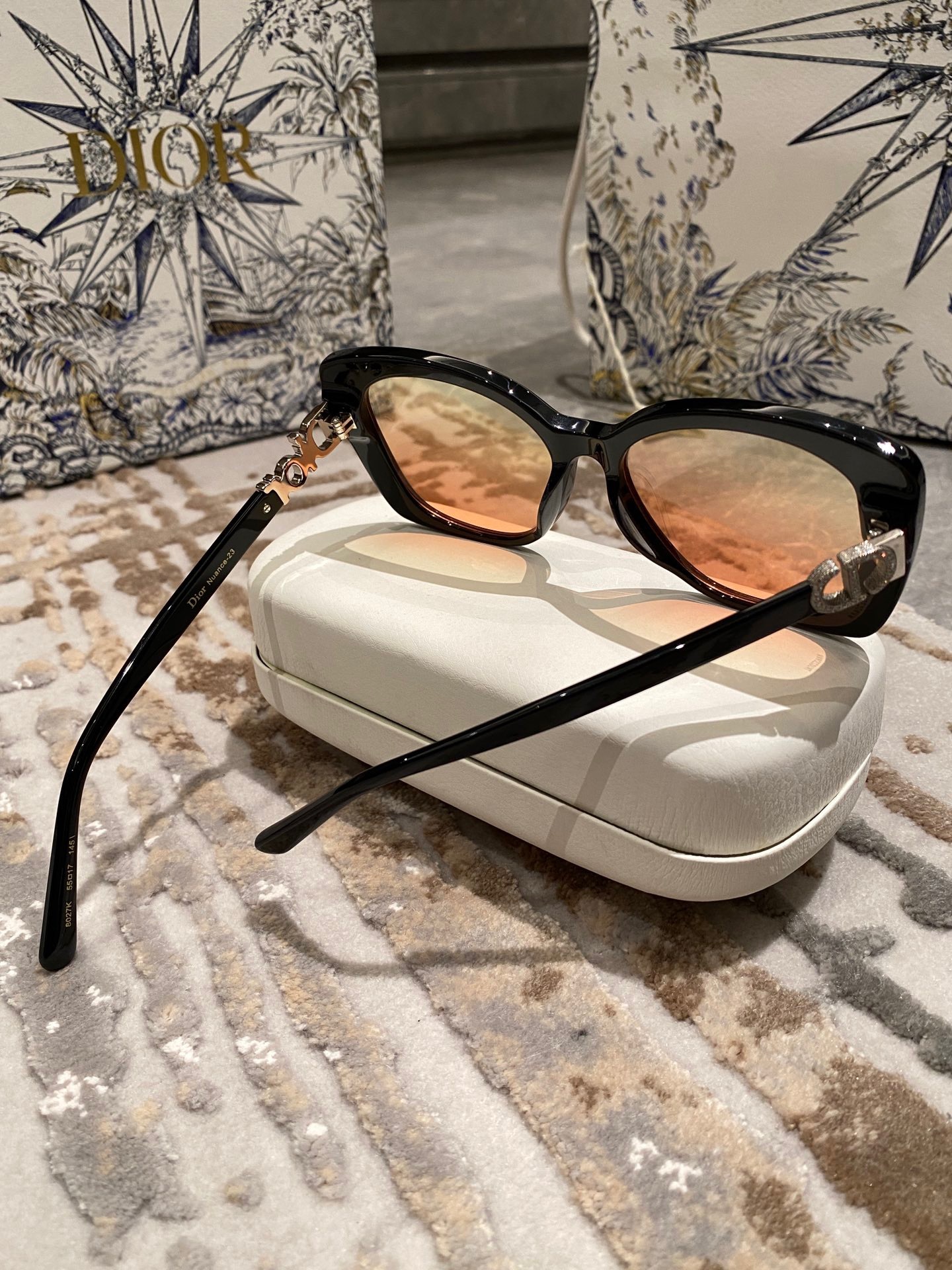 3F2AFCFF-9211-4EEC-860E-16BA5A69A196