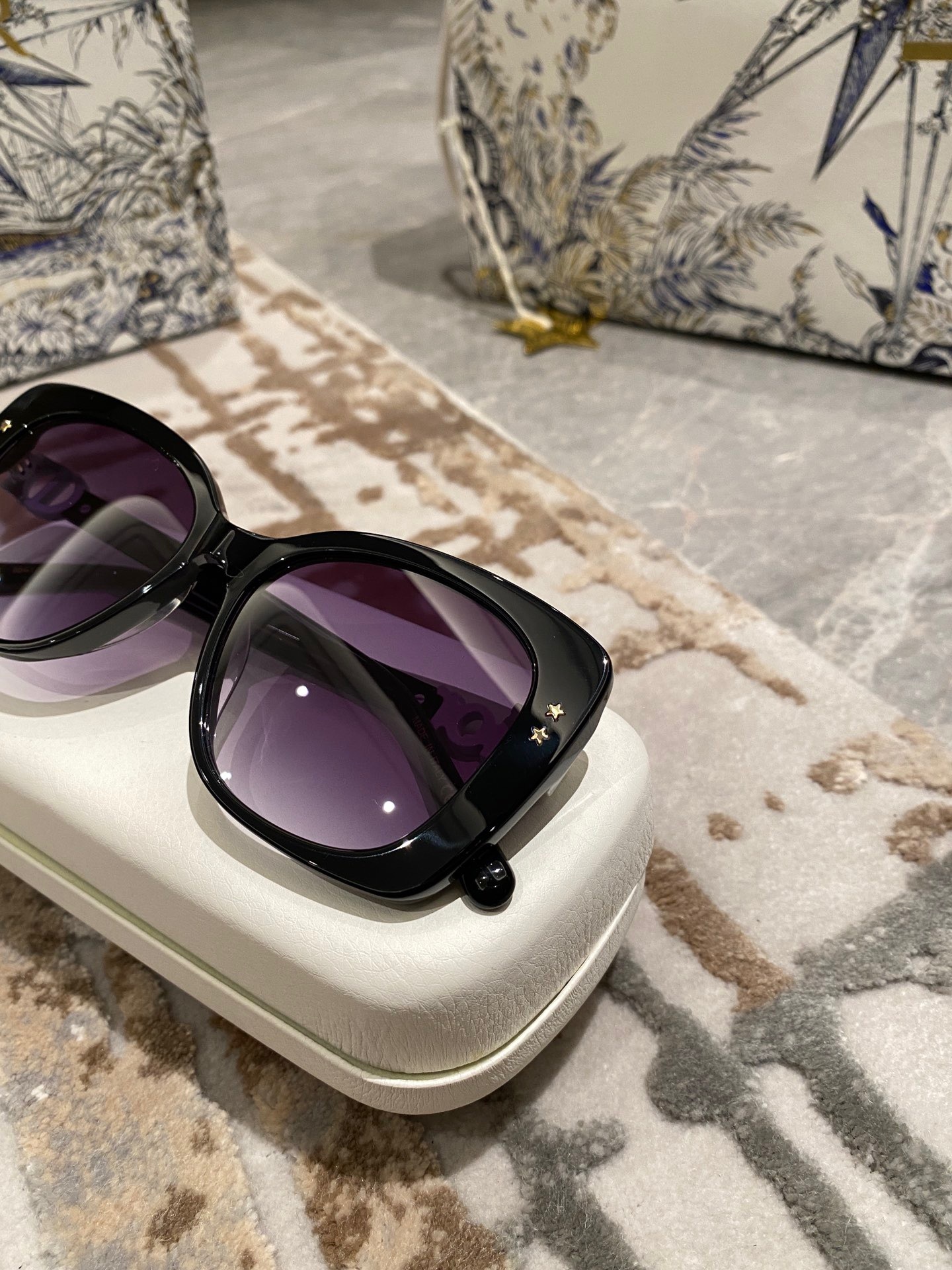 88871729-FEE2-4B58-9652-FF591B3E9FCD