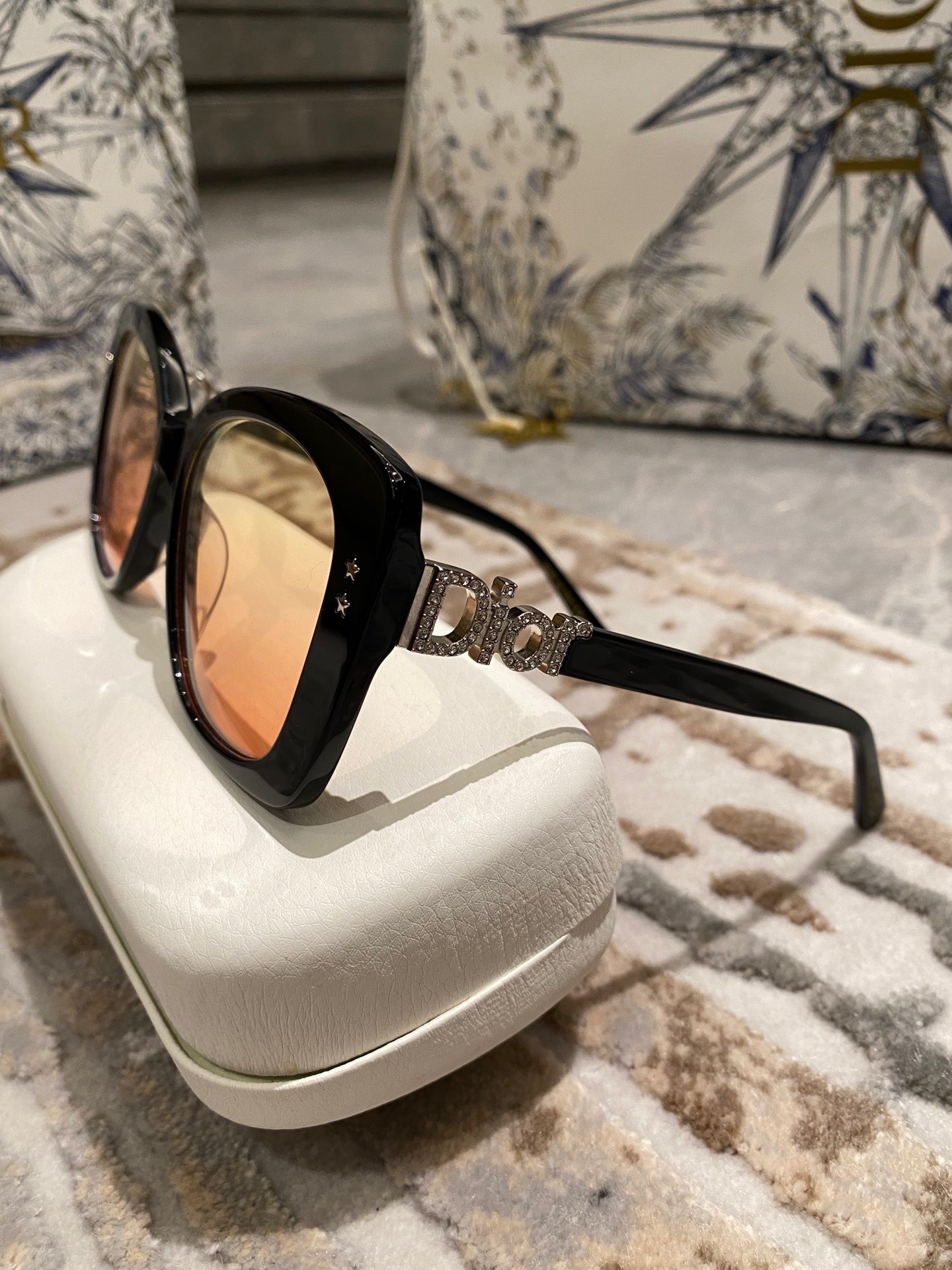 62B69ECD-B15C-49A8-844A-A15C66847BF1