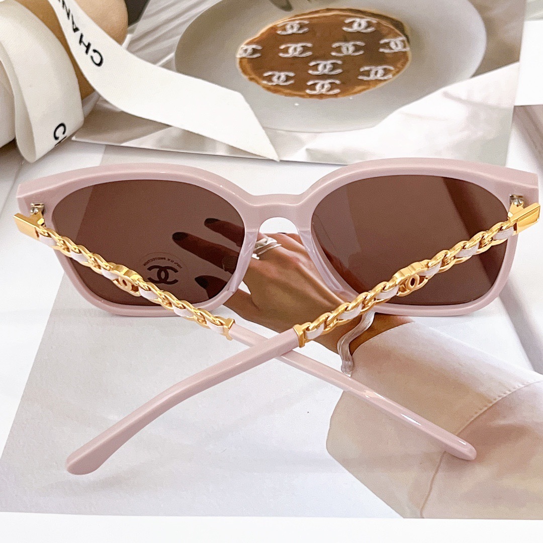 46303655-8A0B-473D-8AD2-109B2CC142CE