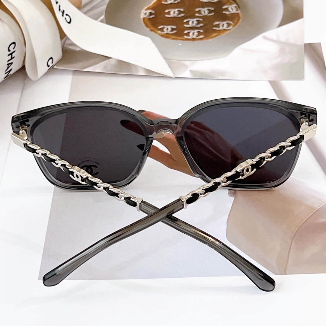 E28960BB-2E22-4FAC-8761-48C0F66C39F4