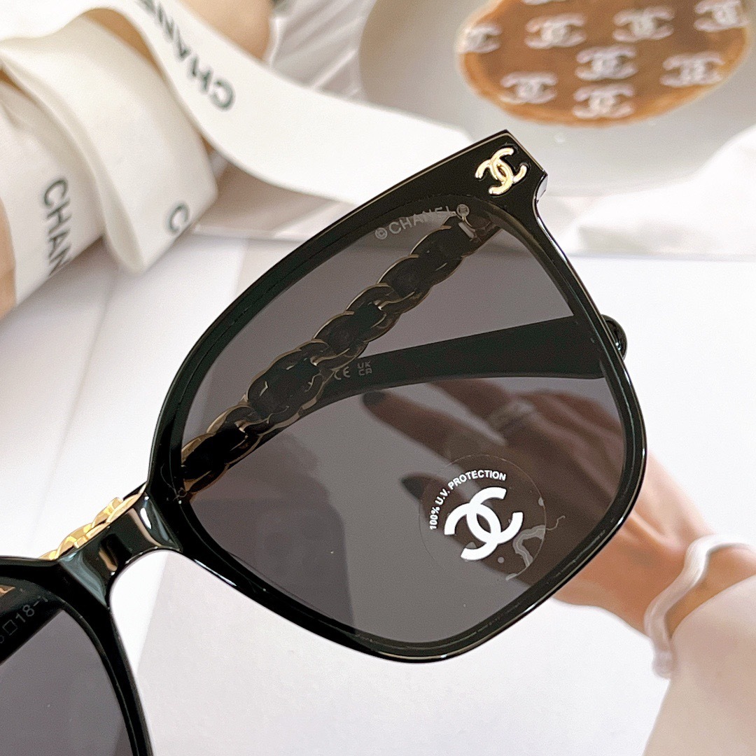 8B8FA233-AEF0-46EF-A79A-22950B8FC29C