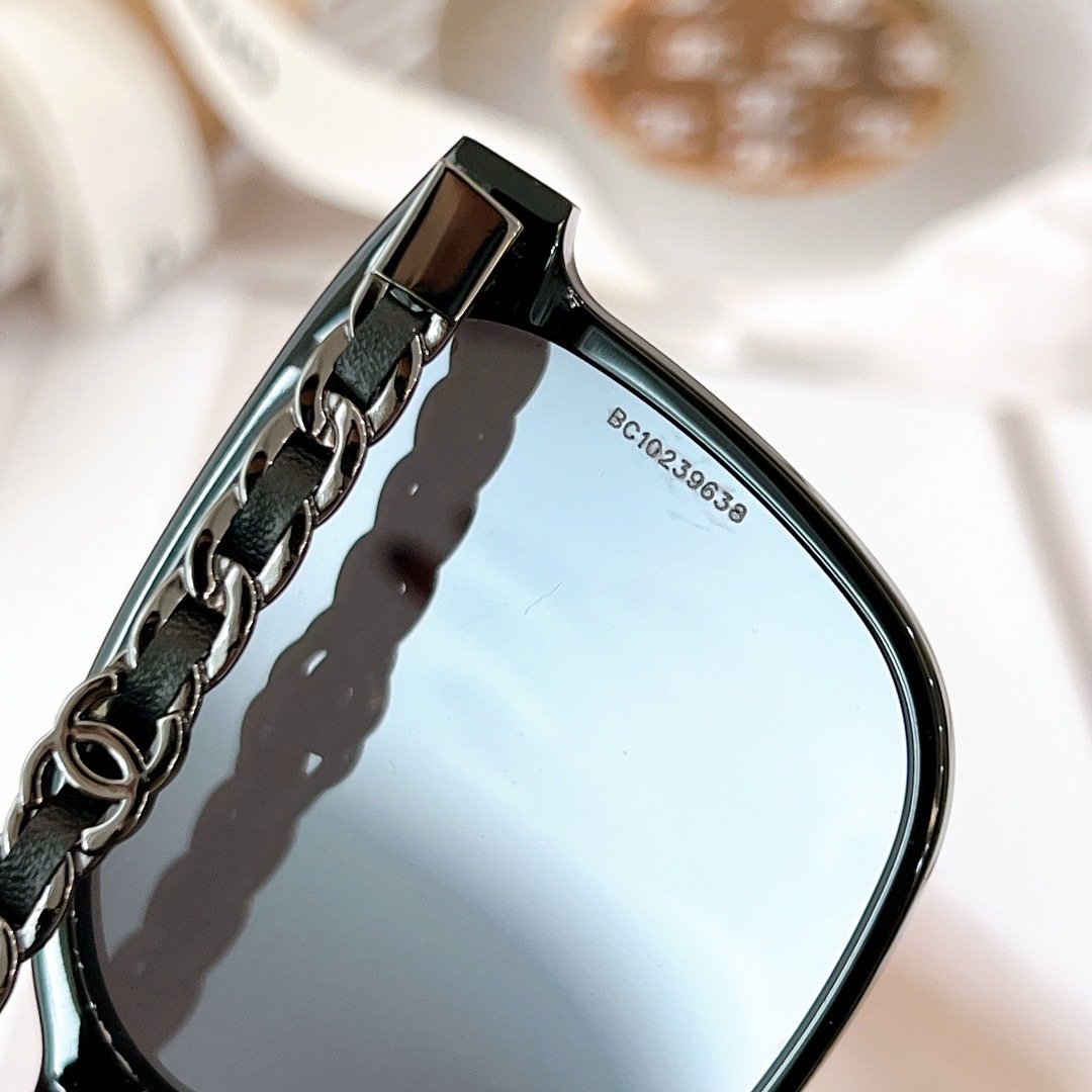 0088F565-0AAF-4BE2-BC05-5BED00FED44B