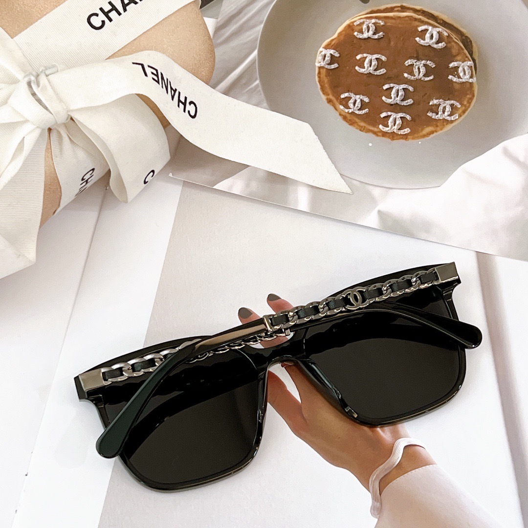 F253A8F9-9CB1-4C02-BD83-CD54DDCC5D43