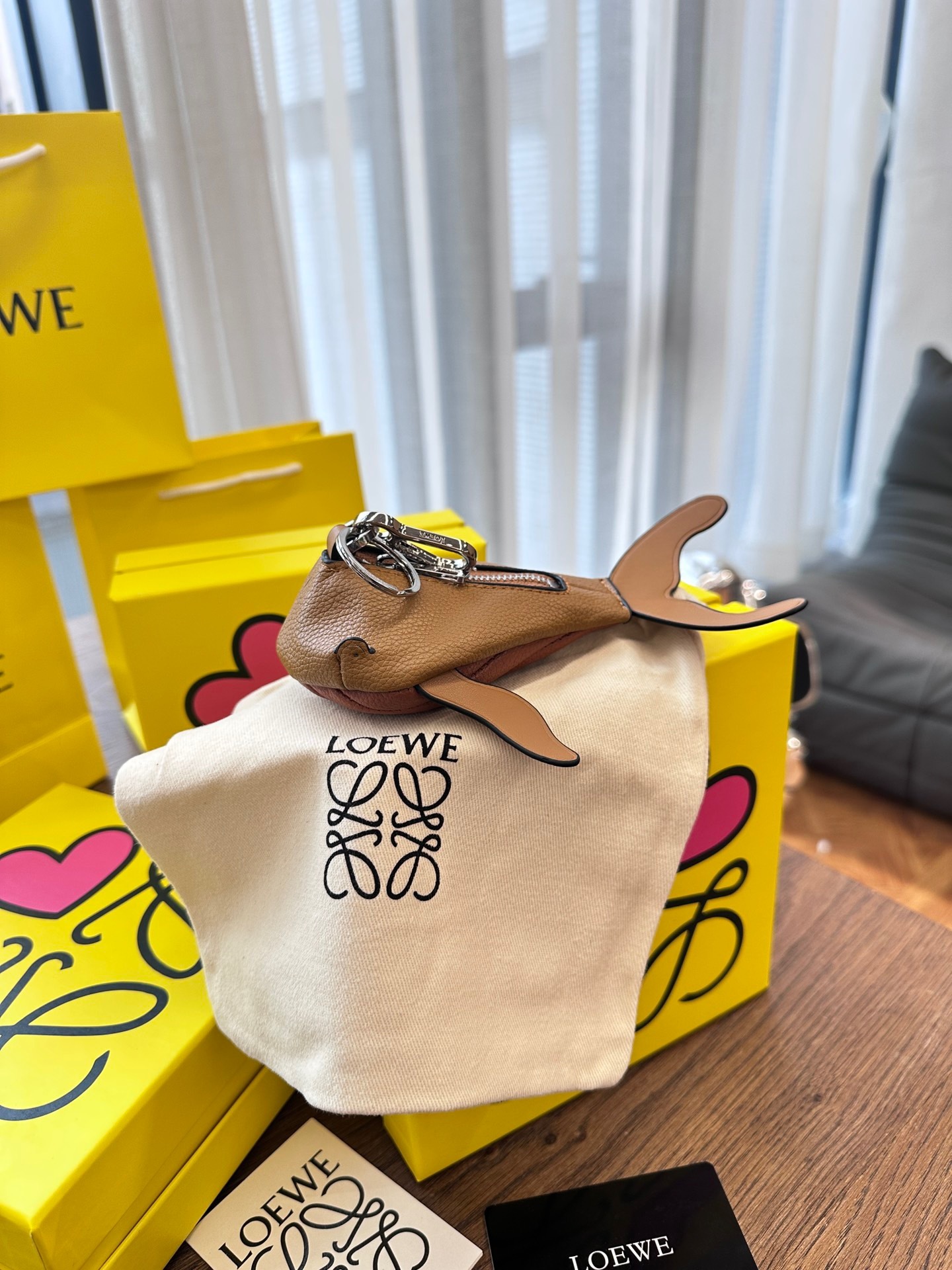 0C310CAF-4920-476A-A553-0480F8F637D8