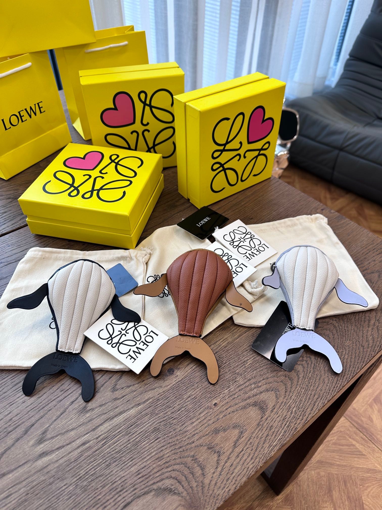 DD3B1288-ECF9-4DE2-B0BE-DBA38C784D78