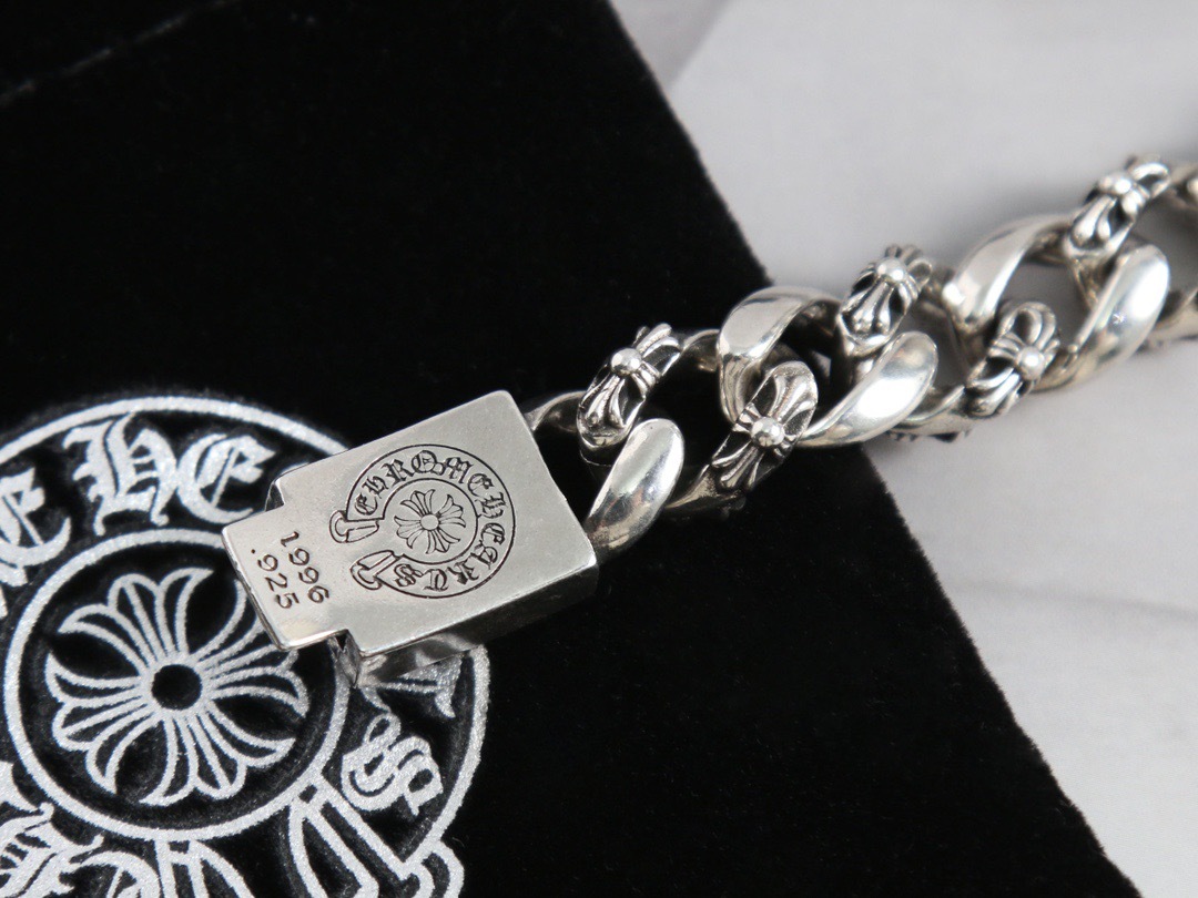 5E885D4C-3D97-49A3-A960-9A1C235F3B32