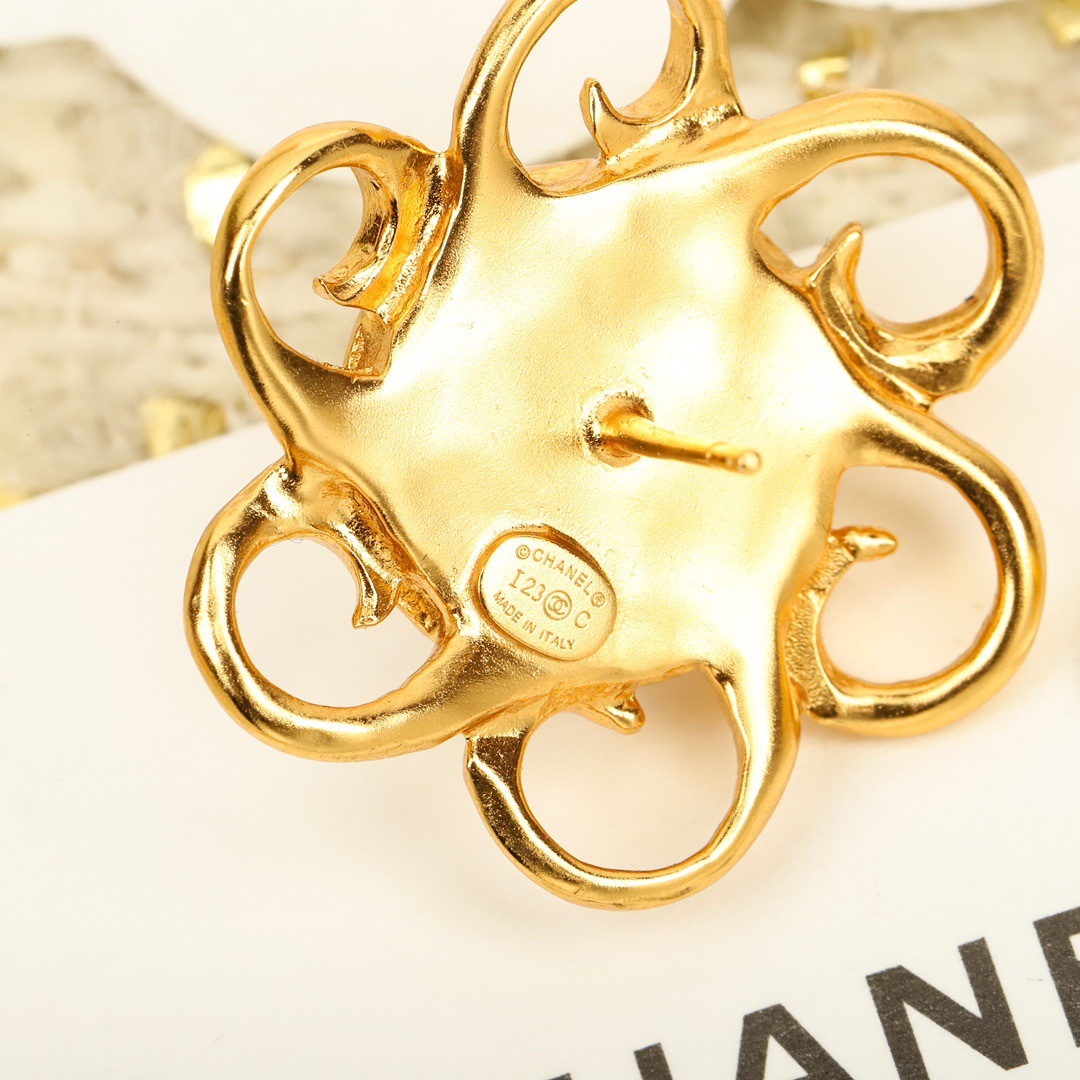 AE9F6578-76BE-4F10-9895-CA572E73DB8F