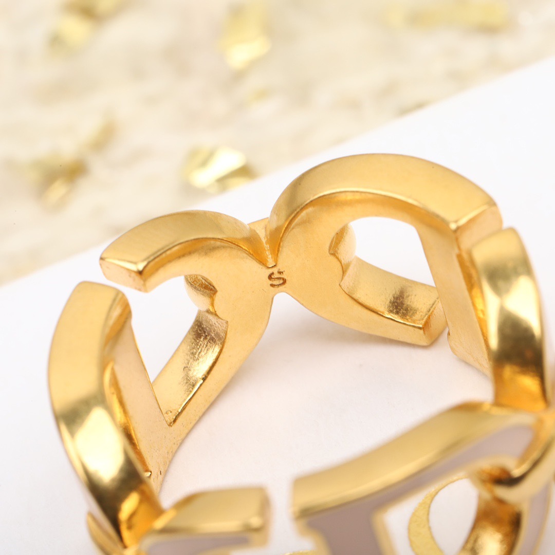 AC0E7926-DF13-46BA-BFE5-462A5156B1D8