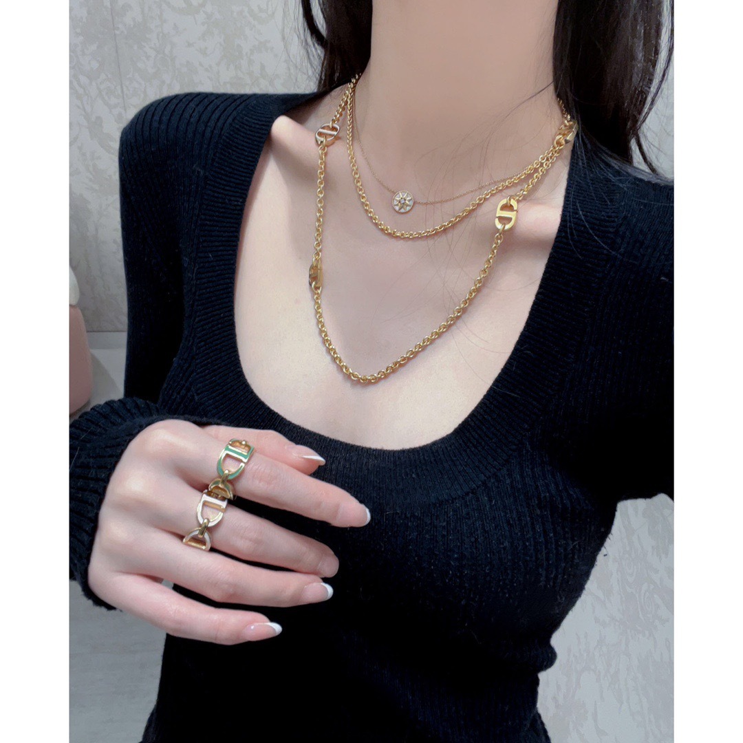 5E240AC2-6541-4CBE-BB9B-226D20319345