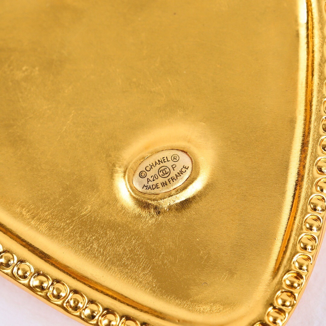 B35702E6-23D0-4F2D-92A5-B84E24C4F897