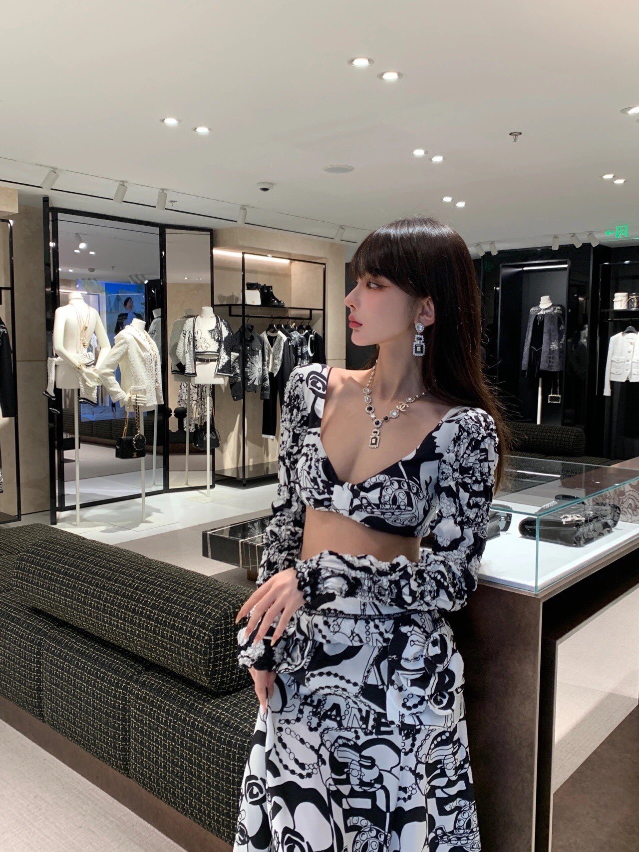 9870B5F4-B544-4F35-83A5-2E75DEFF9F2C