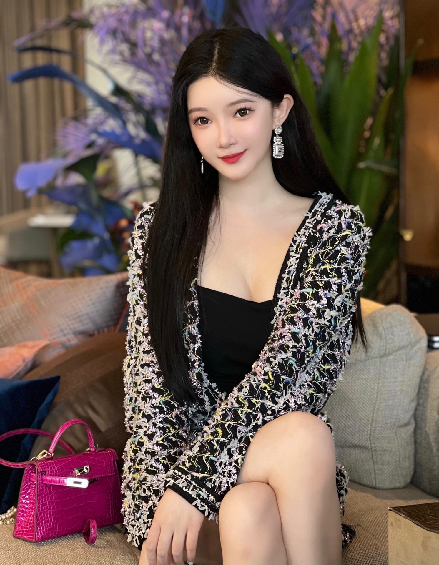 E6003879-CA30-491C-990A-E86A230D9B03