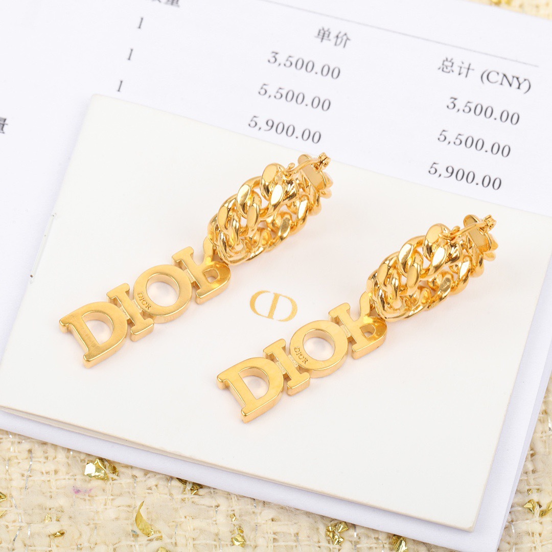 596C408F-A53F-4EAA-9C8B-77DA08EC212A