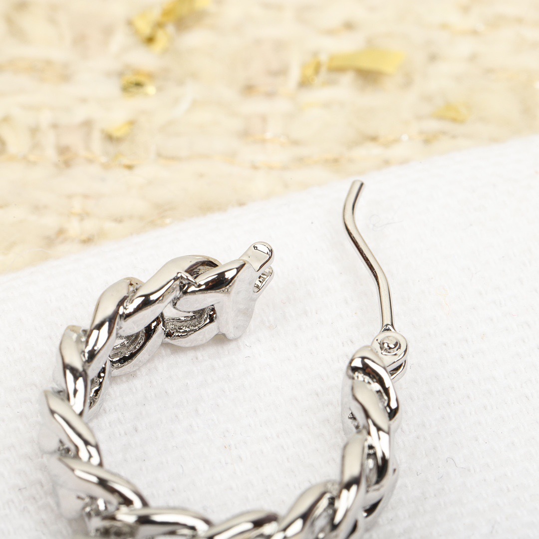 E39A0D0F-1CD8-48A7-B4F3-F864D067A2B6