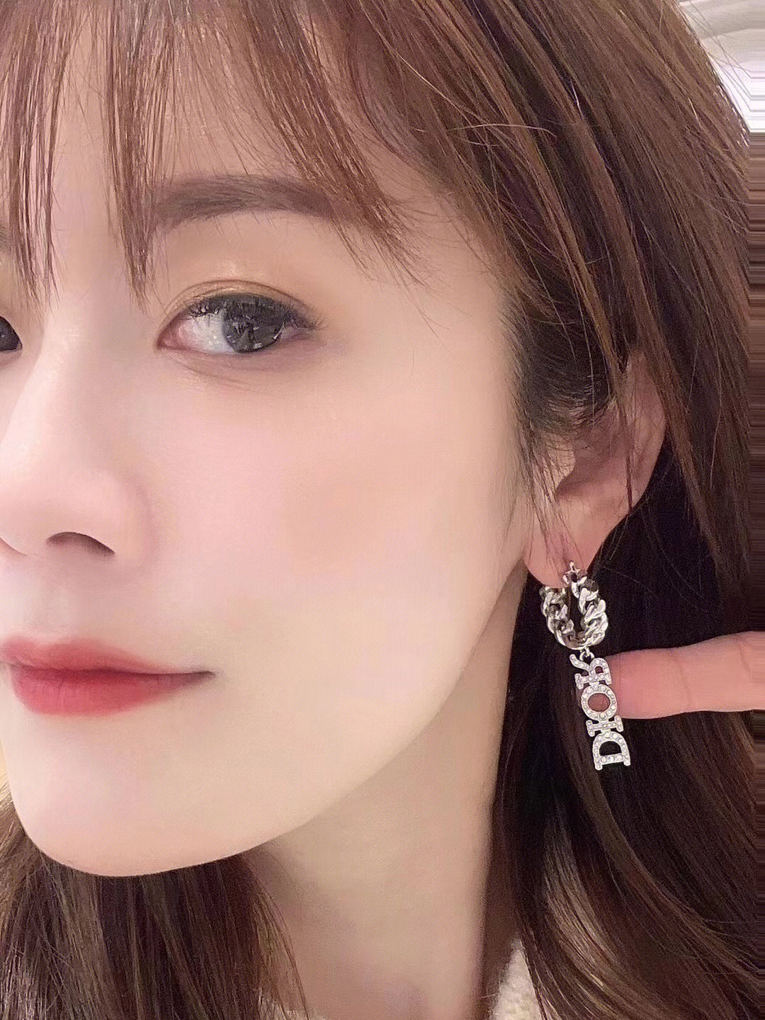 C6117E80-19F2-4FD9-ABC9-2E7E28CBF4D1