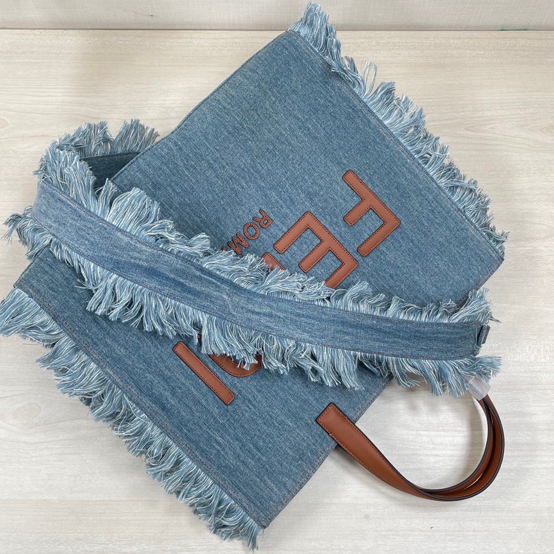 966E2934-E9E9-46DA-951C-B99A51FC654D