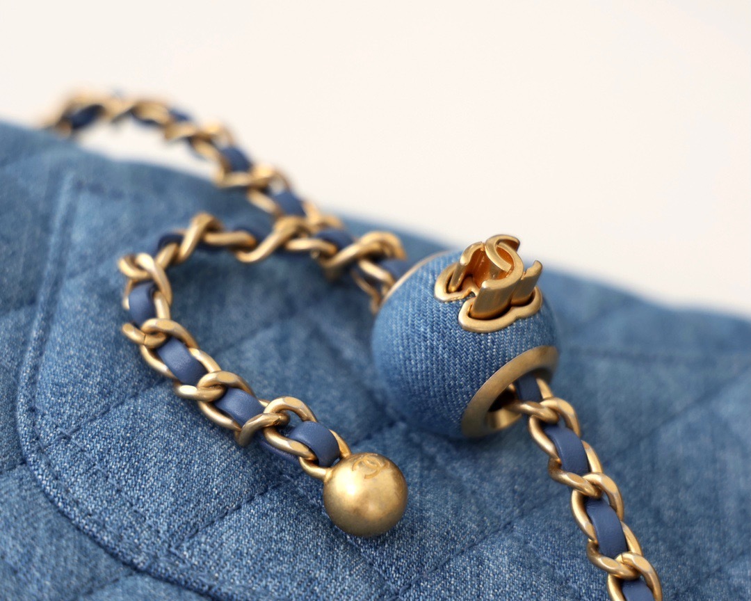 440B0F65-9A87-4DF8-936A-A753DAA18E46