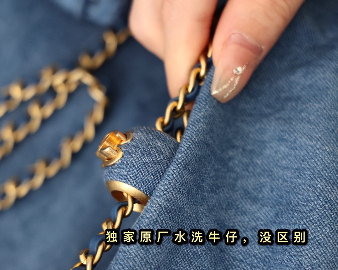 9A5FAA96-4632-4F1B-9E7B-66D40F598C0F