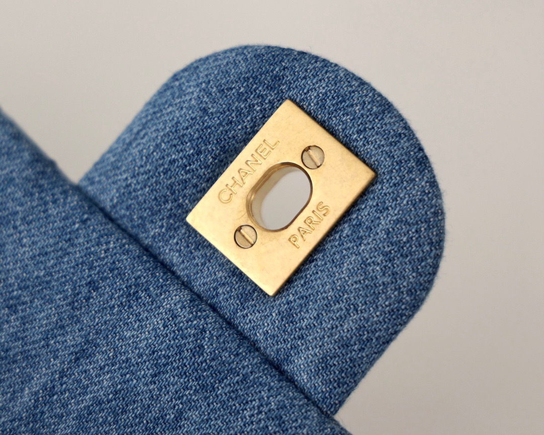 2CC7308A-D615-4F9A-877F-00DBCC243643