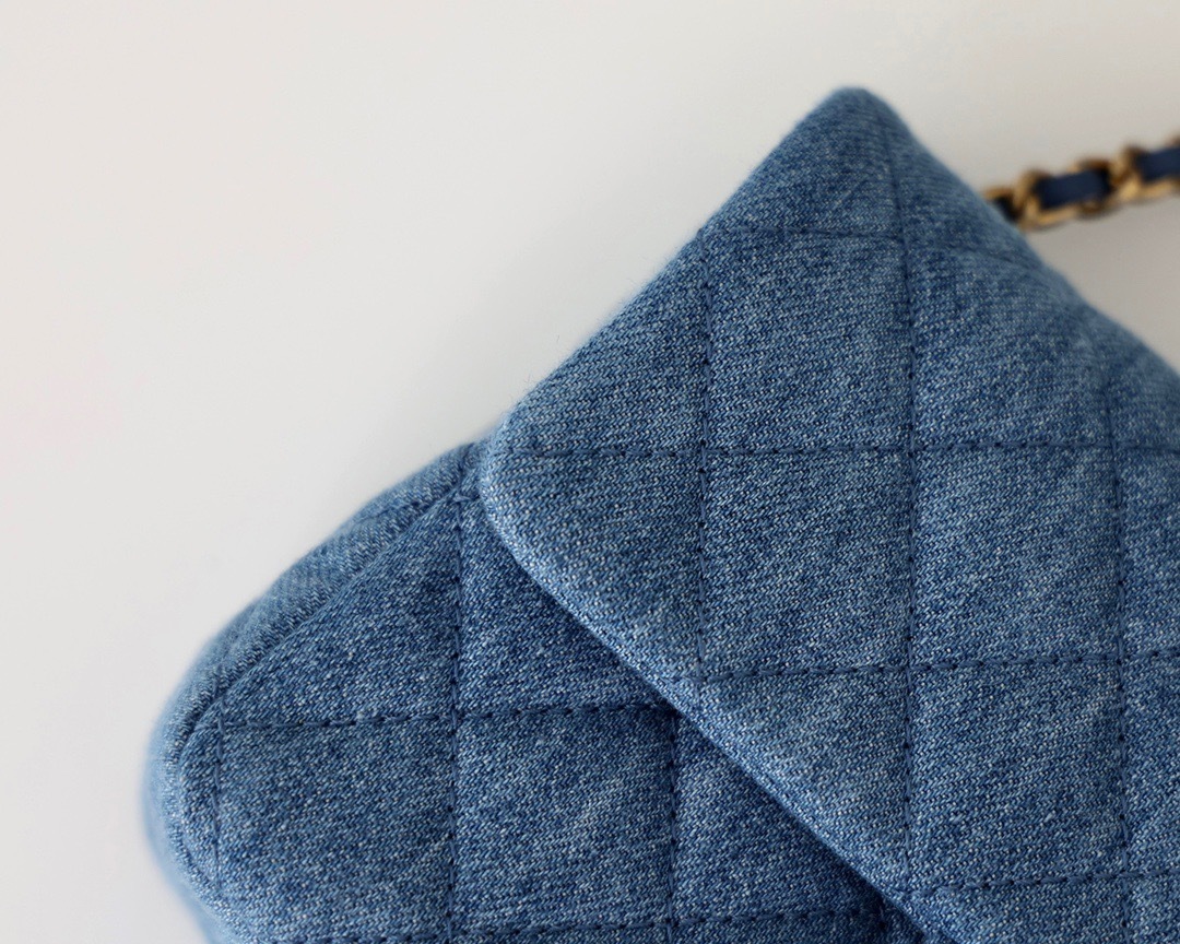 9BCE5560-9BC7-40A5-9618-CAF7D2925505