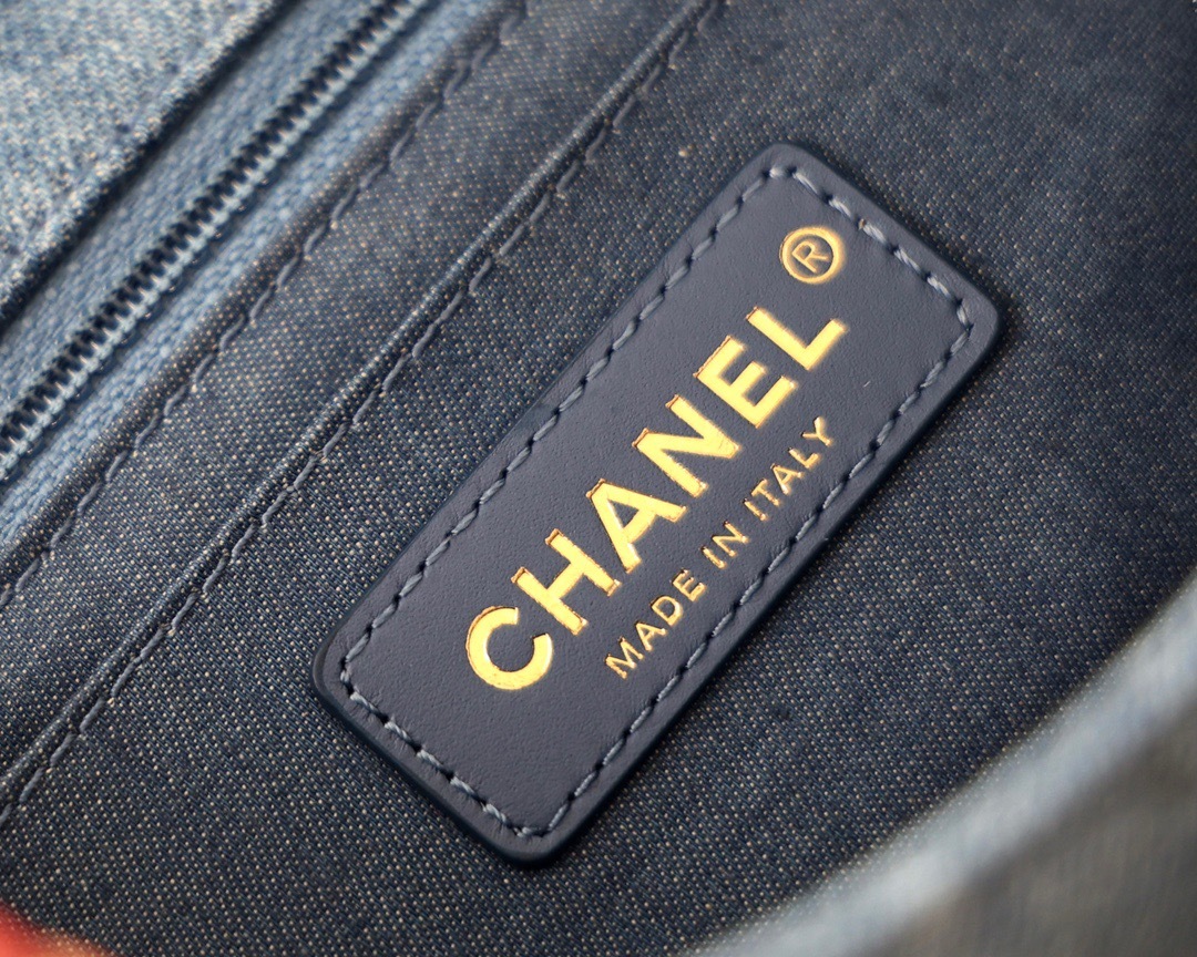 C694F1AB-4D78-4DE3-9C55-8F2F4D674BED