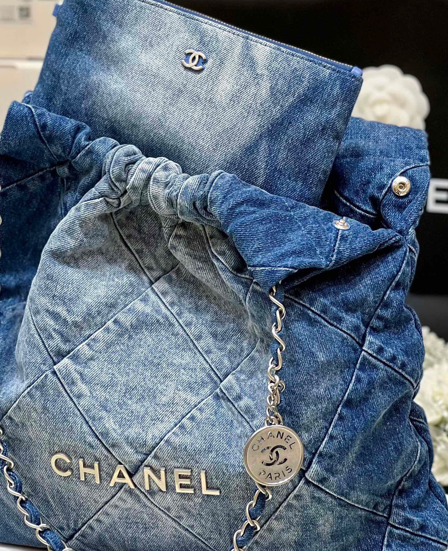 1EE28965-0C20-4ECA-8C4D-69447766DDA5