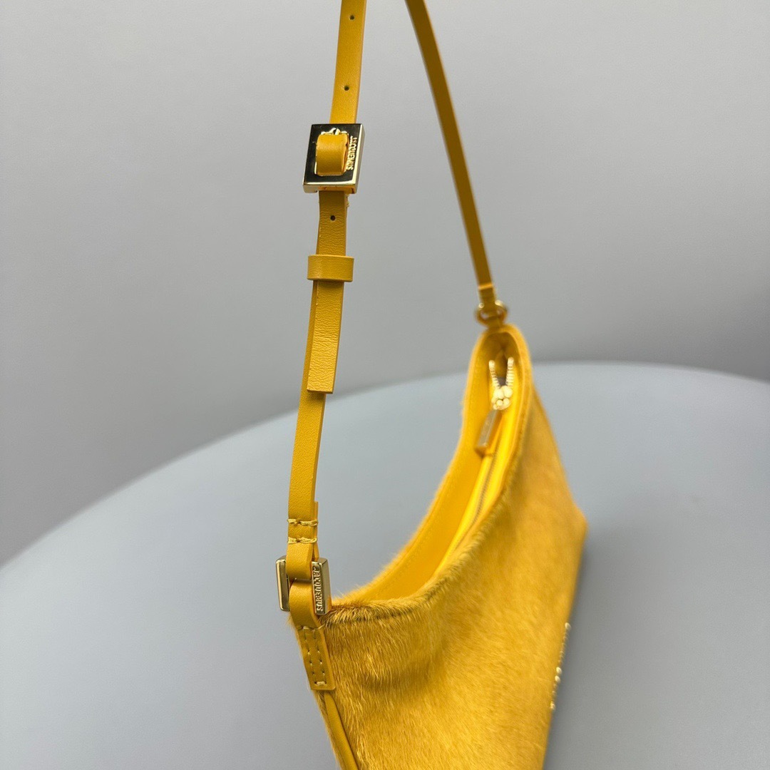 D027D6D0-B7C7-4D29-9D49-20D2803F1FFC