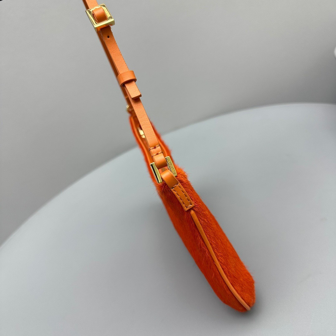 8C9D5EC8-0F64-4507-88C1-D6404C6D5C4D